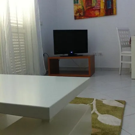 Pensjonat Kodra E Diellit 4*