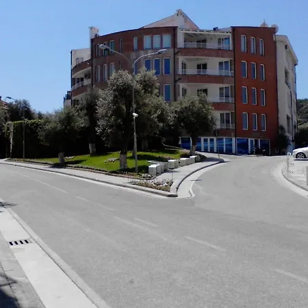 Kodra E Diellit Affittacamere 4*