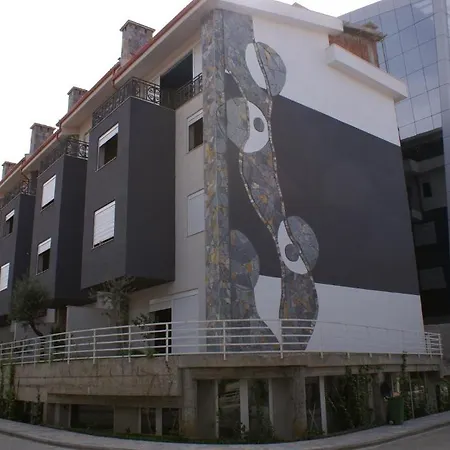 Kodra E Diellit Affittacamere 4*